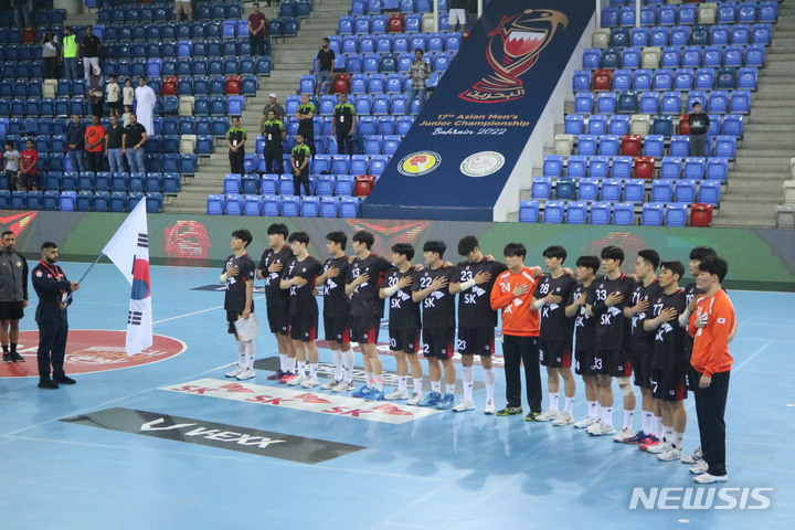 [서울=뉴시스]한국 남자주니어핸드볼, 아시아선수권 첫 경기서 쿠웨이트와 비겨 (사진 = 대한핸드볼협회 제공)
