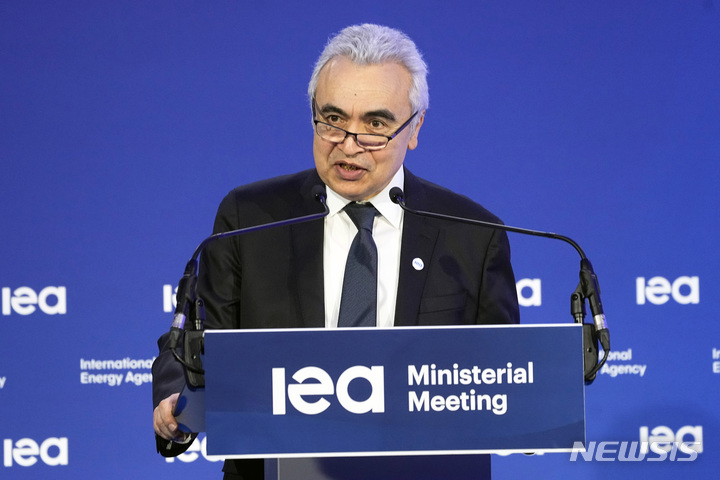 [파리=AP/뉴시스]파티 비롤 국제에너지기구(IEA) 사무총장2022.3.23. 