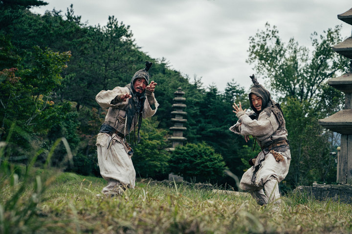 [클로즈업 필름]'외계+인'이 넘어야 할 다섯 가지 호불호