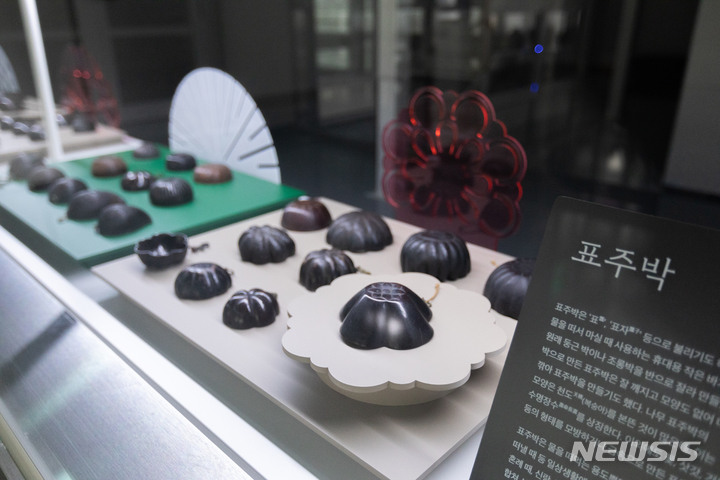 [서울=뉴시스] 보이는수장고 전시-수장고. (사진=국립민속박물관 제공) 2022.07.20. photo@newsis.com *재판매 및 DB 금지