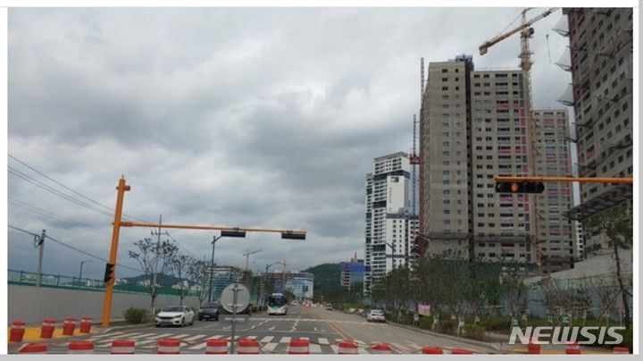 9월 개교하는 갈현초등학교 주변
