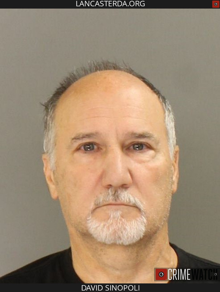 [서울=뉴시스] 미국 펜실베이니아 랭커스터 카운티 검찰청은 지난 17일(현지시간) 1975년 발생했던 살인사건 용의자 데이비드 시노폴리(68)를 체포했다. 사진은 데이비드 시노폴리. (사진=랭커스터 카운티 검찰청 공식 홈페이지 갈무리) 2022.07.20. *재판매 및 DB 금지