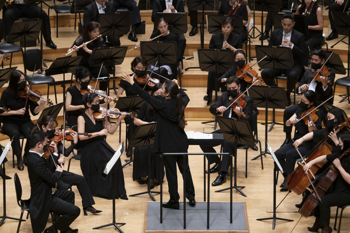 [서울=뉴시스]지난 21일 서울 송파구 롯데콘서트홀에서 열린 '김은선의 드보르자크 신세계 교향곡' 공연 사진. (사진=서울시립교향악단 제공) 2022.07.22. photo@newsis.com *재판매 및 DB 금지