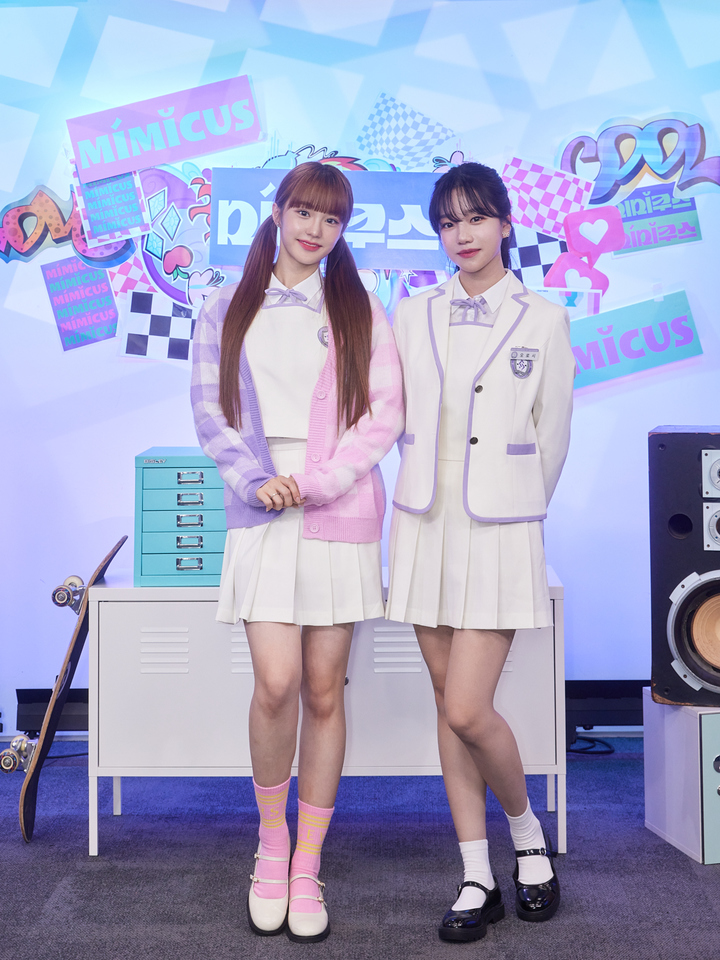 [서울=뉴시스] '미미쿠스' 나나, 조유리. 2022.07.22.(사진=플레이리스트 제공) photo@newsis.com*재판매 및 DB 금지 *재판매 및 DB 금지