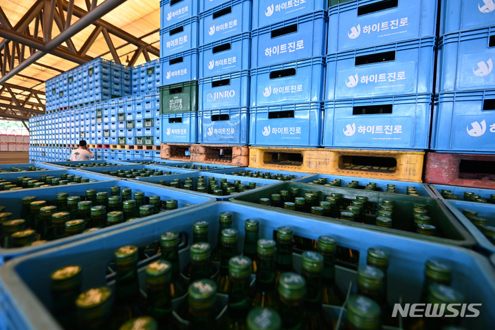 [이천=뉴시스] 김종택기자 = 주류 박스. 2022.07.22. jtk@newsis.com