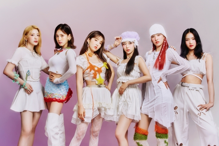 [서울=뉴시스] 스테이씨 (사진=하이업엔터테인먼트 제공) photo@newsis.com *재판매 및 DB 금지