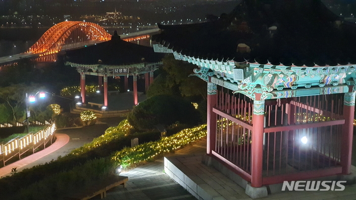 경기 고양시 행주산성 야경.(사진=고양시 제공)