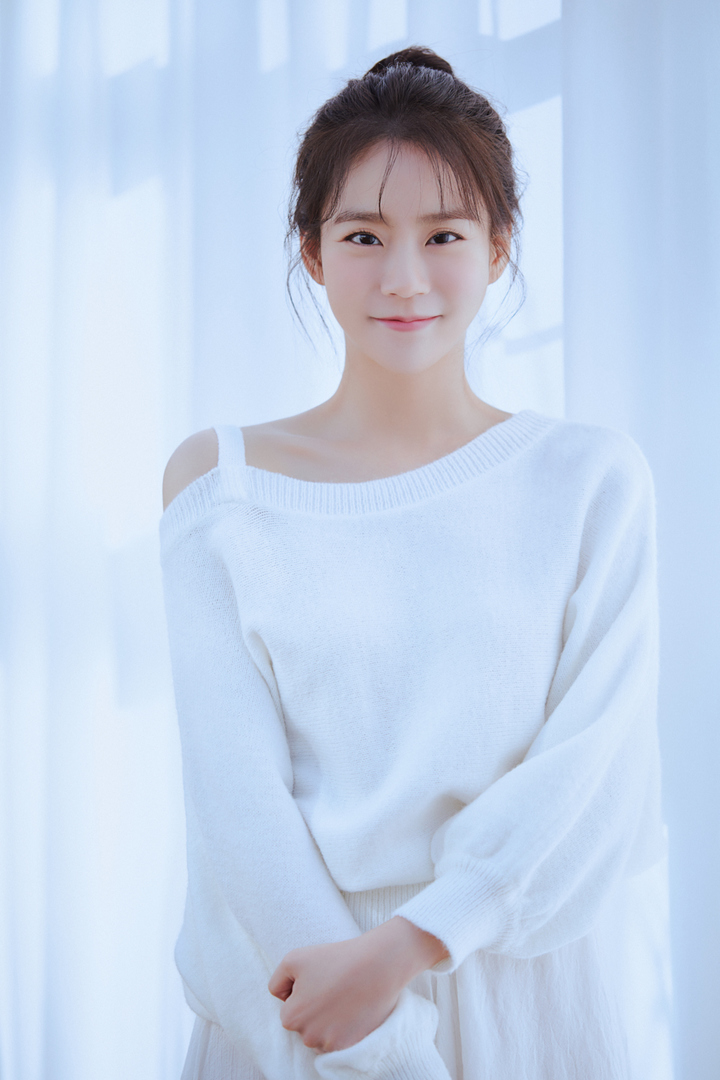 [서울=뉴시스] 카라 출신 배우 한승연. 2022.07.28.(사진=YG엔터테인먼트 제공) photo@newsis.com*재판매 및 DB 금지 *재판매 및 DB 금지