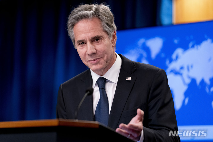 [워싱턴=AP/뉴시스]토니 블링컨 미국 국무장관이 27일(현지시간) 청사에서 기자회견을 하고 있다. 2022.07.27.