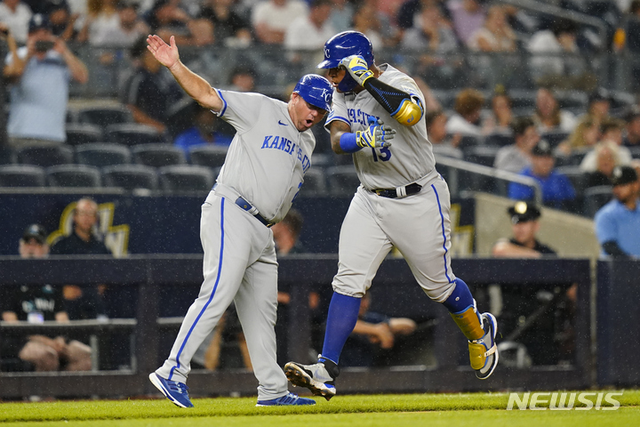 [뉴욕=AP/뉴시스]캔자스시티 로열스 살바도르 페레즈. 2022.07.30.