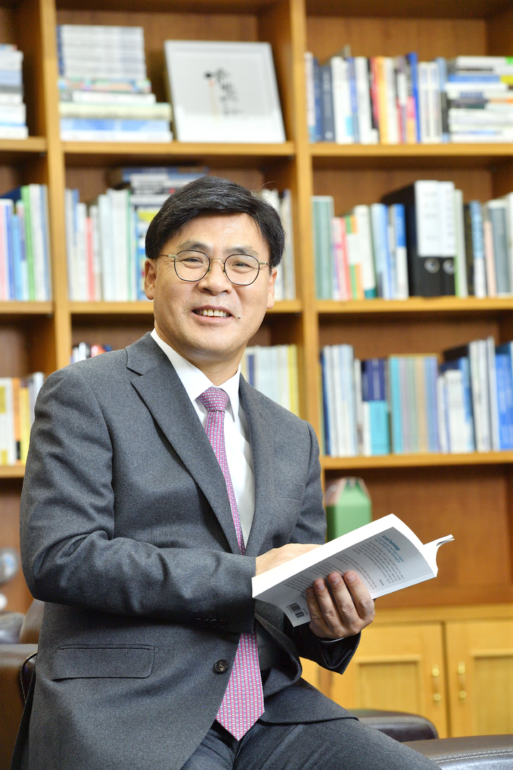 [서울=뉴시스] 김의철 KBS 사장 (사진= KBS 제공) 2022.08.01. photo@newsis.com *재판매 및 DB 금지