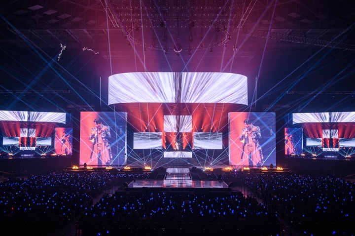 [서울=뉴시스] 2022 영탁단독 콘서트 ‘TAK SHOW’ 포스터 . 2022.08.01. (사진= ㈜에스이십칠 제공) photo@newsis.com*재판매 및 DB 금지 *재판매 및 DB 금지