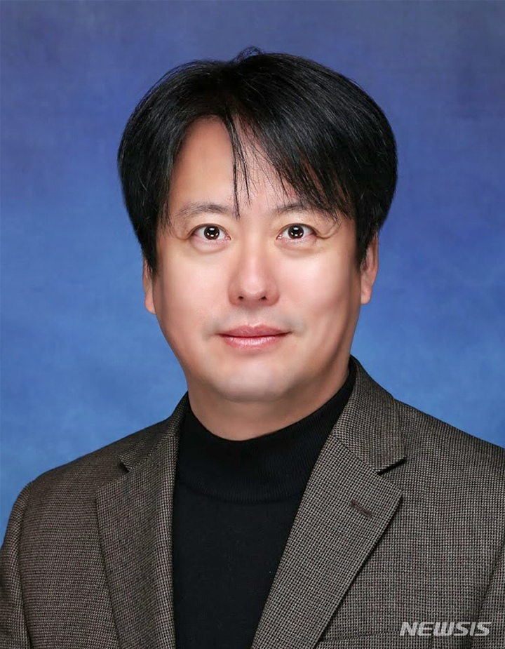 사진설명= 인하대학교 신소재공학과 최리노 교수.(사진= 인하대학교 제공)