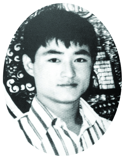 [광주=뉴시스] 국립5·18민주묘지관리소는 고 송진광 열사를 8월의 5·18 민주유공자로 선정했다고 3일 밝혔다. (사진=국립5·18민주묘지관리소 제공) 2022.08.03. photo@newsis.com *재판매 및 DB 금지