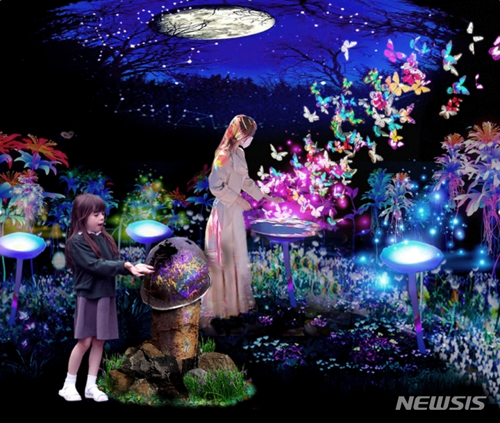 [서울=뉴시스] DMZ 비밀의숲-녹슨 철모 속 DMZ의 신비로운 풍경을 복합매체로 연출한 체험 공간. (사진=한국관광공사 제공) 2022.08.08. photo@newsis.com *재판매 및 DB 금지