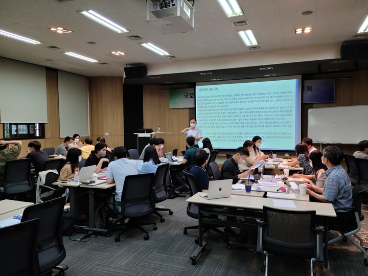 해외건설협회가 지난 8일부터 이틀간 국토교통 ODA 사업성과지표(PDM) 작성 교육을 실시했다.(사진 제공=해외건설협회) *재판매 및 DB 금지