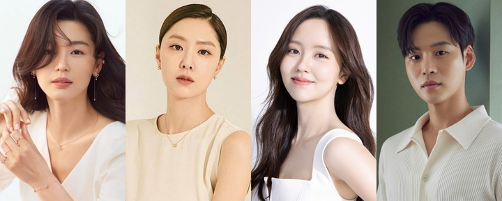 왼쪽부터 전지현, 서지혜, 김소현, 윤지온