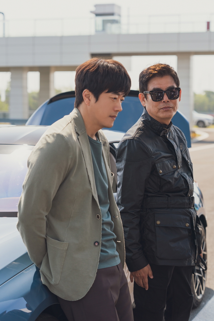 [서울=뉴시스] '위기의 X' 권상우, 성동일. 2022.08.16.(사진=웨이브 제공) photo@newsis.com*재판매 및 DB 금지 *재판매 및 DB 금지