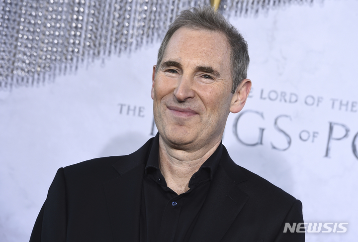 아마존 CEO "트럼프 관세, 가격에 서서히 반영되기 시작"