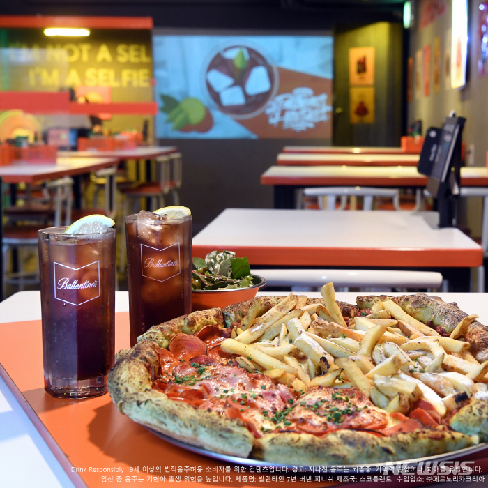 MZ세대가 피자·치킨과 함께 즐기는 인기 하이볼은?