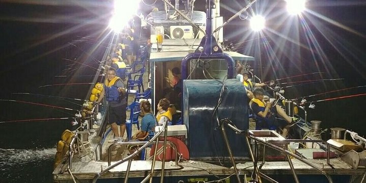 [목포=뉴시스]선상 갈치 낚시. *재판매 및 DB 금지