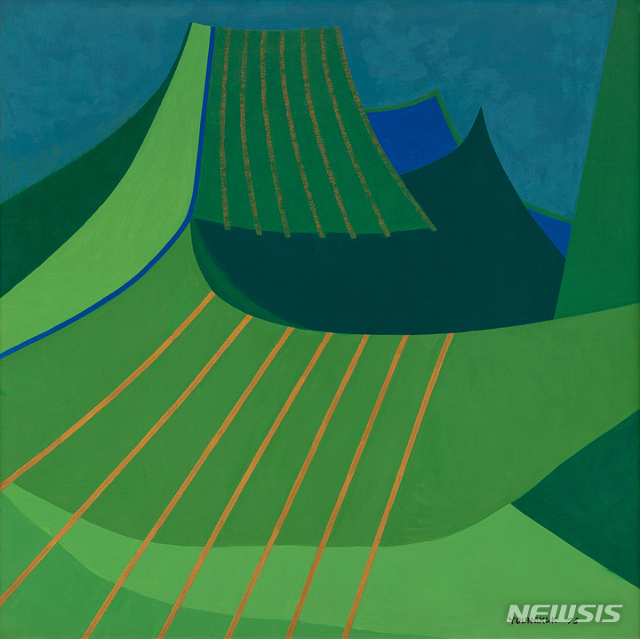 [서울=뉴시스]유영국(1916-2002) 〈Mountain〉 1973 Oil on canvas 135 × 135 cm Courtesy of Yoo Youngkuk Art Foundation 사진: 안천호 이미지 제공: 국제갤러리〉 1973 Oil on canvas 135 × 135 cm Courtesy of Yoo Youngkuk Art Foundation 사진: 안천호 이미지 제공: 국제갤러리