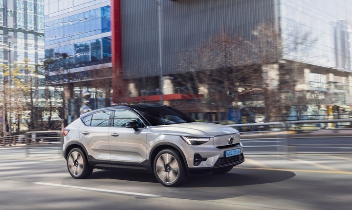 [시승기]안전에 혁신 덧대다…볼보 첫 전기차 'C40 리차지'