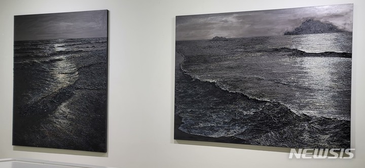 [서울=뉴시스]김남표 초대전. 'Origin-Instant Landscape', 아이프라운지 전시전경.