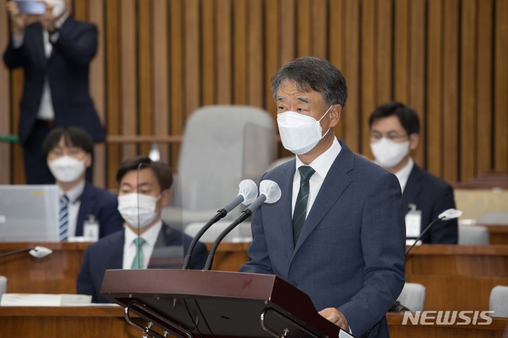 [서울=뉴시스] 고범준 기자 = 오석준 대법관 후보자가 지난 29일 오전 서울 여의도 국회에서 열린 인사청문회에서 발언을 하고 있다. (공동취재사진) 2022.08.29. photo@newsis.com