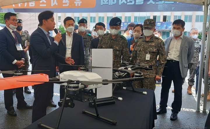 [대전=뉴시스] 조명휘 기자 = 제5회 드론봇 챌린지 대회가 31일 대전 대덕구 문평동 로봇드론지원센터서 열리고 있다. (사진= 대전시 제공) 2022.08.31. photo@newsis.com *재판매 및 DB 금지