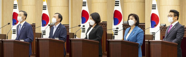 [안산=뉴시스] 제277회 임시회 제2차 본회의에서 한명훈, 박태순, 황은화, 박은정, 이대구 의원.이 시정질의에 나서고 있다. (사진=안산시의회 제공) 2022.09.01. photo@newsis.com *재판매 및 DB 금지