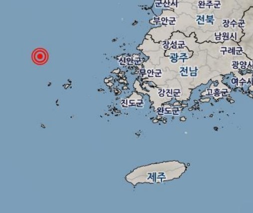 [신안=뉴시스] 김혜인 기자 = 1일 오전 전남 신안군 북북서쪽 58㎞해역에서 발생한 규모 2.5의 지진. (사진=기상청 누리집 갈무리)photo@newsis.com