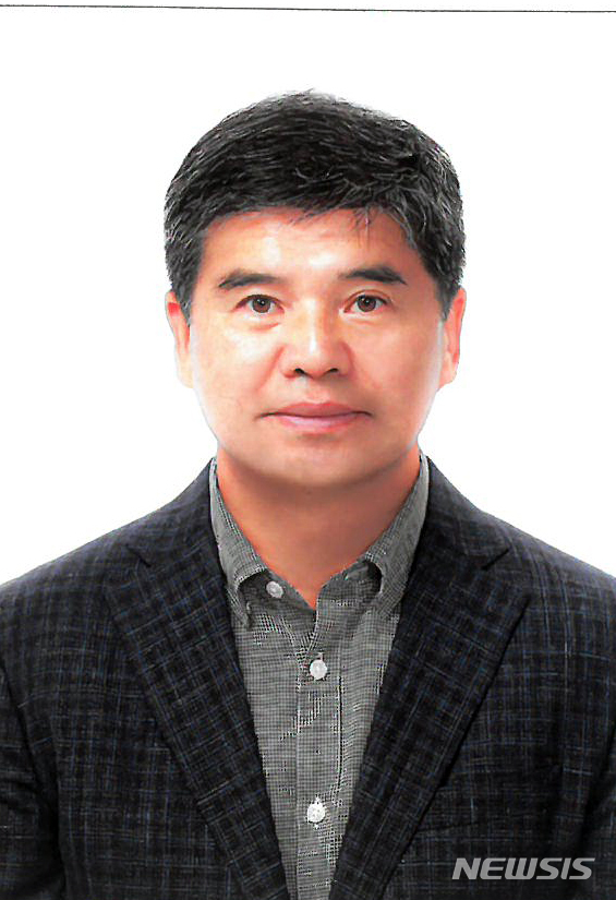 [전주=뉴시스]윤난슬 기자 = 전북대학교는 김대경 교수(자연대 통계학과)가 (사)한국신뢰성학회 차기 회장에 선임됐다고 2일 밝혔다.(사진=전북대 제공)