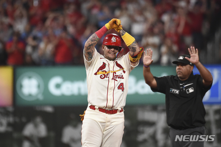 [세인트루이스=AP/뉴시스]세인트루이스 카디널스 시절 야디에르 몰리나. 2022.09.04