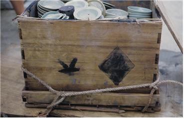 [울산=뉴시스] 구미현 기자 = 신안선에서 발굴된 청자 등을 보관하던 나무상자 (사진=울산박물관 제공) photo@newsis.com *재판매 및 DB 금지