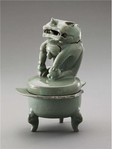 [울산=뉴시스] 구미현 기자 = 태안선에서 발굴된 청자 사자모양 향로 (사진=울산박물관 제공)  *재판매 및 DB 금지