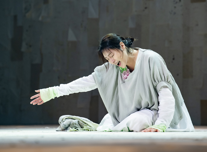 [서울=뉴시스]뮤지컬 '서편제' 공연 사진. 배우 차지연. (사진=PAGE1 제공) 2022.09.05. photo@newsis.com *재판매 및 DB 금지