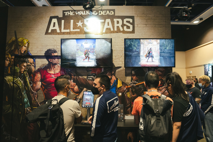 [서울=뉴시스] 컴투스홀딩스는 '워킹데드: 올스타즈'가 미국 시애틀에서 열린 대규모 게임 박람회 팍스 웨스트(PAX WEST)에 참가해 글로벌 팬심 공략에 나섰다고 6일 밝혔다.(사진=컴투스홀딩스 제공).2022.09.06 *재판매 및 DB 금지