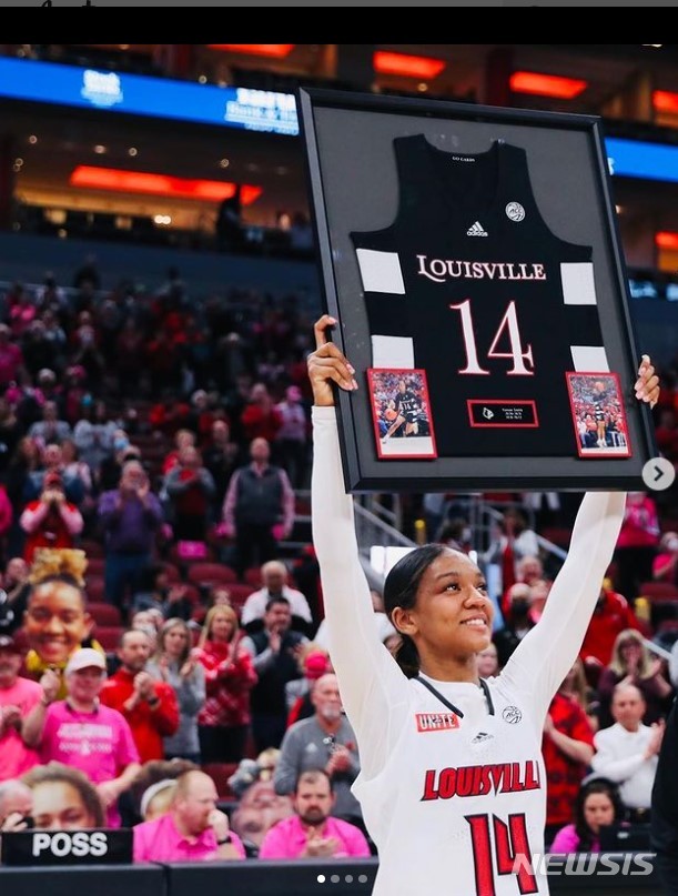 [서울=뉴시스]여자프로농구 신입선수 선발회 신청한 동포선수 키아나 스미스 (사진 = 키아나 스미스 SNS 캡처)