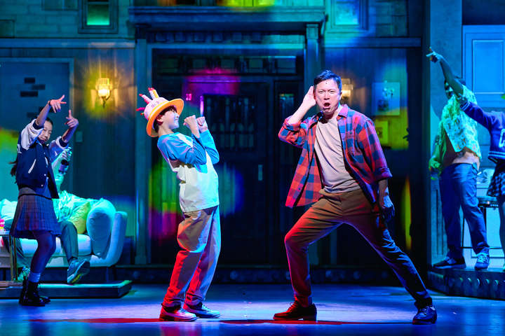 [서울=뉴시스]뮤지컬 '미세스 다웃파이어' 공연 사진. 배우 정성화. (사진=㈜샘컴퍼니, ㈜스튜디오선데이 제공) 2022.09.16. photo@newsis.com&nbsp; *재판매 및 DB 금지