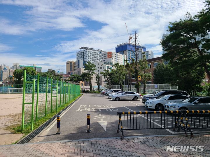 경기 하남시 동부초등학교 주차장