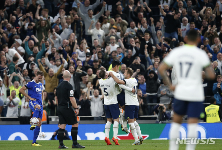 [런던=AP/뉴시스]토트넘 손흥민 해트트릭. 2022.09.17.