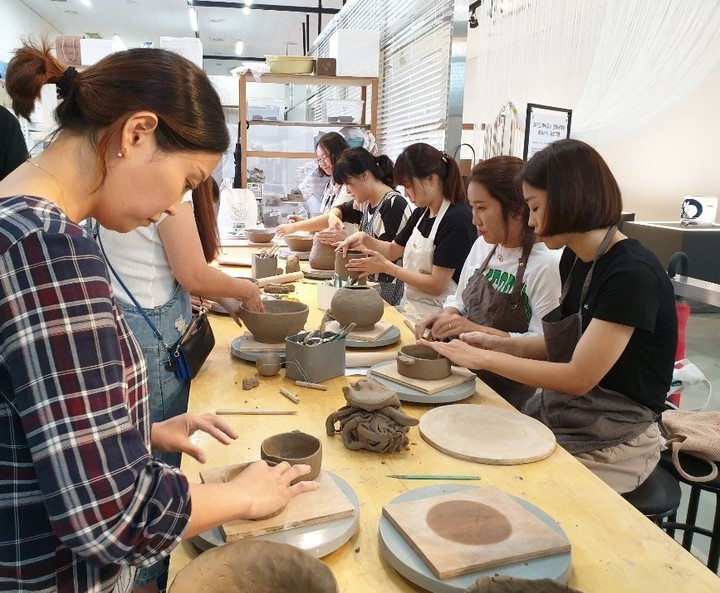 도예교실 모습. (사진=한국도자재단 제공) *재판매 및 DB 금지