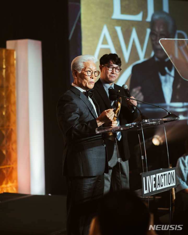 [서울=뉴시스] 주사랑공동체 베이비박스 이종락 목사(왼쪽). (사진=주사랑공동체 제공) 2022.09.20. photo@newsis.com *재판매 및 DB 금지