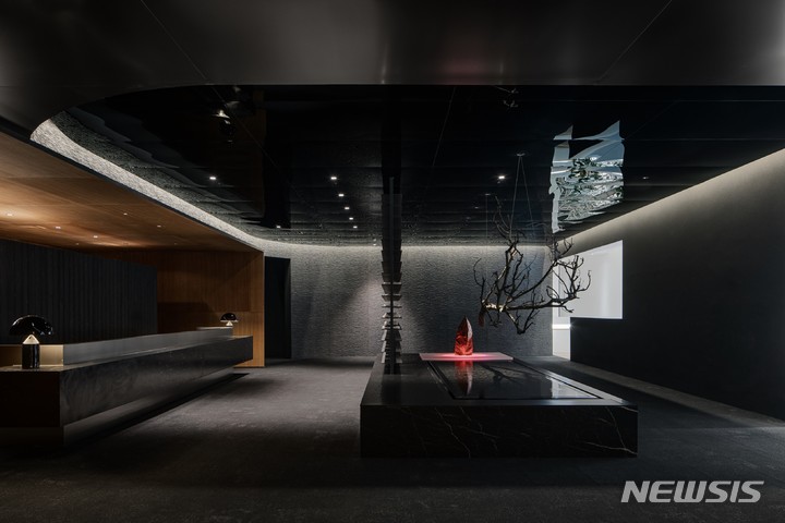 [서울=뉴시스]써밋갤러리 내부(사진=대우건설 제공)