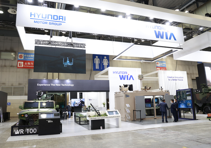 [사진=뉴시스] 21일 경기도 고양시 KINTEX에서 열린 ‘대한민국방위산업전 2022(DX KOREA 2022)’에 참가한 현대위아의 부스 모습.(사진=현대위아) 2022.9.21 photo@newsis.com *재판매 및 DB 금지
