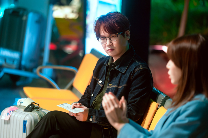 [서울=뉴시스] '인사이드 리릭스' 넬 김종완. 2022.09.22. (사진=왓챠 제공) photo@newsis.com*재판매 및 DB 금지 *재판매 및 DB 금지