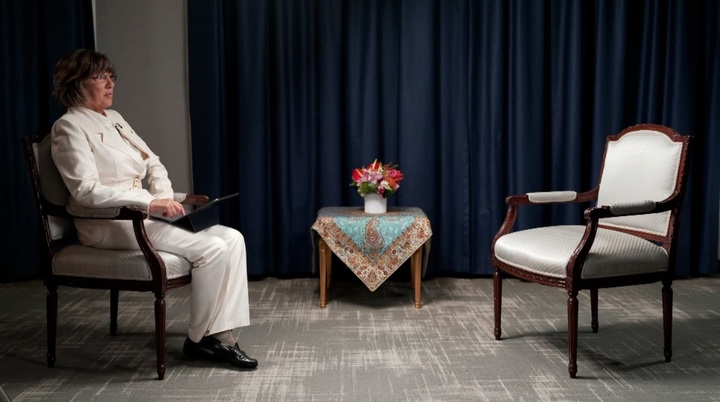 [서울=뉴시스] 세예드 에브라힘 라이시 이란 대통령이 CNN 기자 크리스티안 아만푸어에게 머리 스카프 착용을 요구했으나 거절하자 인터뷰가 취소됐다. (사진 출처 아만푸어 트위터) *재판매 및 DB 금지