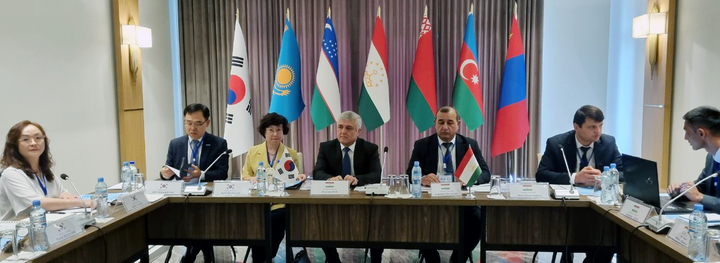 [서울=뉴시스] 홍찬선 기자 = 국토교통부는 지난 21일부터 이틀간 타지키스탄 두샨베에서 열린 제8차 ESDI 콘퍼런스에 한국 대표단을 파견했다고 23일 밝혔다. (사진=국토교통부 제공) 2022.09.23. photo@newsis.com *재판매 및 DB 금지