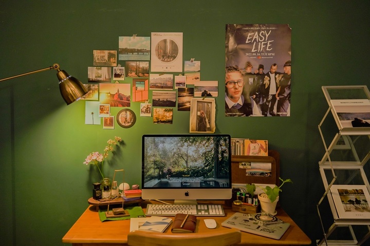 후지필름 팝업 스토어 '영감의 방' 중 유튜버 리플레이의 작업실 *재판매 및 DB 금지